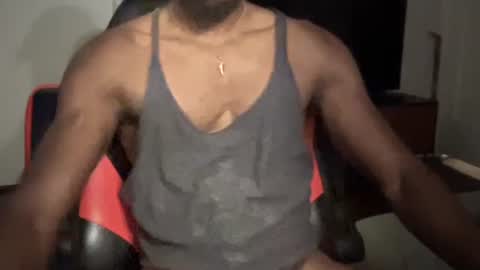 Snapshot of maskedmanblacc chatting on 10/20/25, 05:41 maskedmanblacc online show from 10/20/25, 05:41