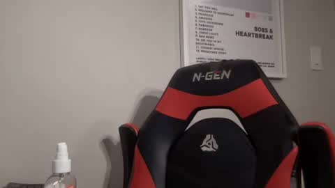 Snapshot of maskedmanblacc chatting on 11/29/25, 01:58 maskedmanblacc online show from 11/29/25, 01:58