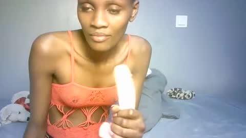 Snapshot of maskgang001 chatting on 10/21/25, 02:01 maskgang001 online show from 10/21/25, 02:01