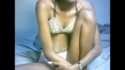 Snapshot of maskgang001 chatting on 11/01/25, 01:40 maskgang001 online show from 11/01/25, 01:40