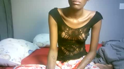 Snapshot of maskgang001 chatting on 11/10/25, 02:10 maskgang001 online show from 11/10/25, 02:10