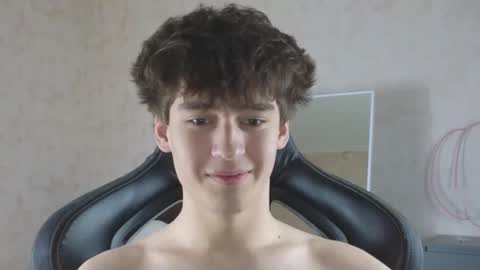 Snapshot of mason_jr chatting on 11/01/25, 02:08 mason_jr online show from 11/01/25, 02:08