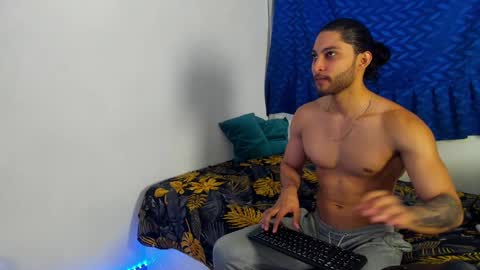 Snapshot of massatgeserotics chatting on 01/10/25, 12:27 I Am Odin online show from 01/10/25, 12:27