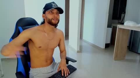 Snapshot of massatgeserotics chatting on 10/26/25, 09:53 I Am Odin online show from 10/26/25, 09:53