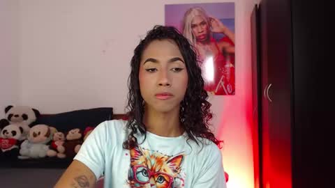 Snapshot of massielhot chatting on 12/01/25, 08:47 massielhot online show from 12/01/25, 08:47