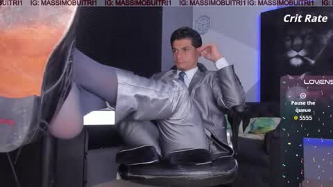 I am Massimo online show from 11/11/25, 12:21