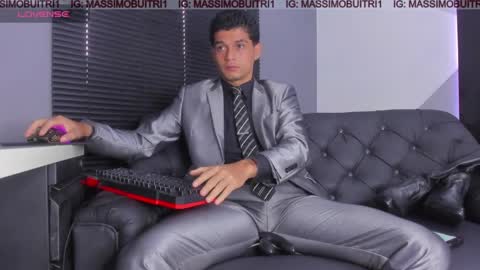 I am Massimo online show from 05/10/26, 11:48