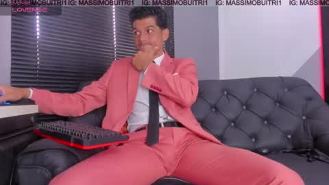 Snapshot of massimo_g chatting on 07/01/26, 12:51 I am Massimo online show from 07/01/26, 12:51
