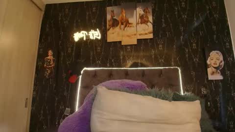 massimo_greco2 online show from 11/20/25, 09:47