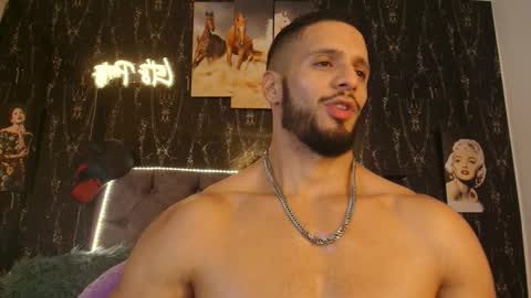 massimo_greco2 online show from 11/24/25, 10:42