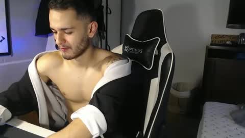 massimo online show from 11/08/25, 03:12