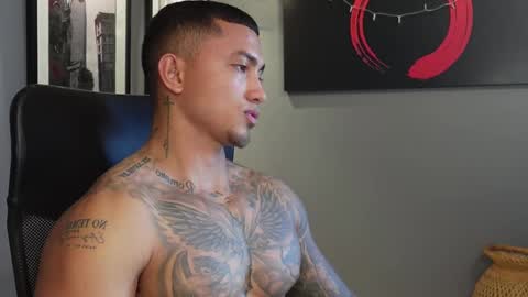 Snapshot of massimo_rizzo_ chatting on 11/20/25, 08:30 Massimo online show from 11/20/25, 08:30