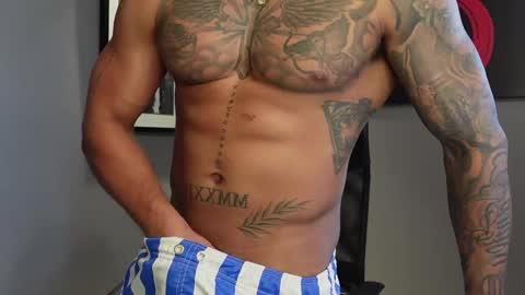 Snapshot of massimo_rizzo_ chatting on 11/25/25, 09:26 Massimo online show from 11/25/25, 09:26