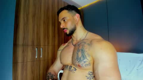 massimo online show from 03/12/26, 01:56