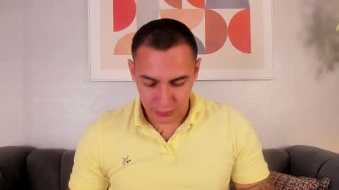 Snapshot of massimocontie_ chatting on 09/15/25, 10:32 Massimo Contie online show from 09/15/25, 10:32