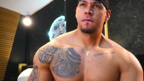 Snapshot of massimowalton2 chatting on 11/05/25, 12:05 massimowalton2 online show from 11/05/25, 12:05