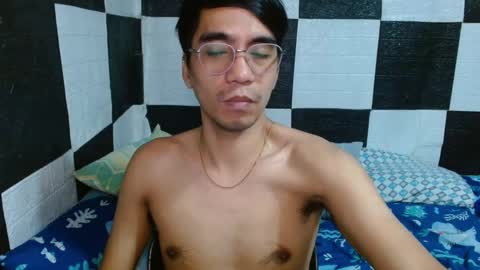 massive_boner02 online show from 01/12/25, 10:02