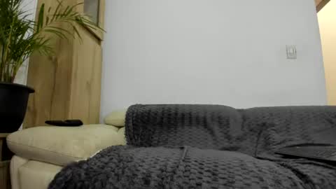 Domi online show from 06/26/26, 11:58