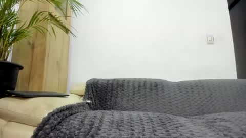 Domi online show from 07/12/26, 10:50
