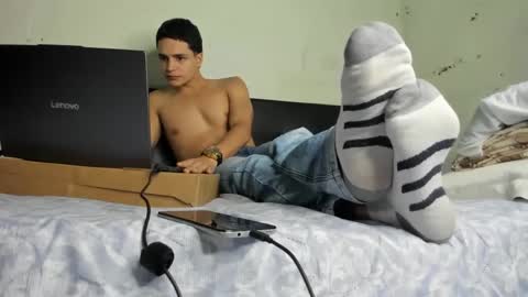 Snapshot of master_dominant_777 chatting on 09/19/25, 12:17 master_dominant_777 online show from 09/19/25, 12:17