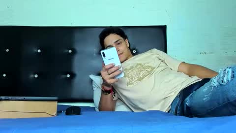 Snapshot of master_dominant_777 chatting on 12/21/25, 02:41 master_dominant_777 online show from 12/21/25, 02:41