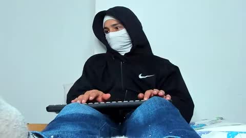 Snapshot of master_dominant_777 chatting on 02/04/26, 12:44 master_dominant_777 online show from 02/04/26, 12:44