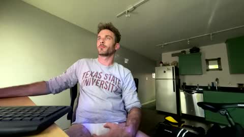 Snapshot of master_louie chatting on 11/02/25, 07:16 muskyjockdick online show from 11/02/25, 07:16