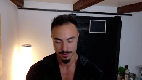 Snapshot of master_lukass chatting on 11/10/25, 10:03 master_lukass online show from 11/10/25, 10:03