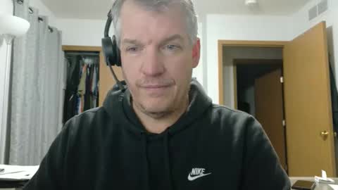 Snapshot of master_thorn chatting on 01/18/26, 03:43 Master Thorn online show from 01/18/26, 03:43