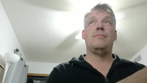 Snapshot of master_thorn chatting on 03/31/26, 02:02 Master Thorn online show from 03/31/26, 02:02