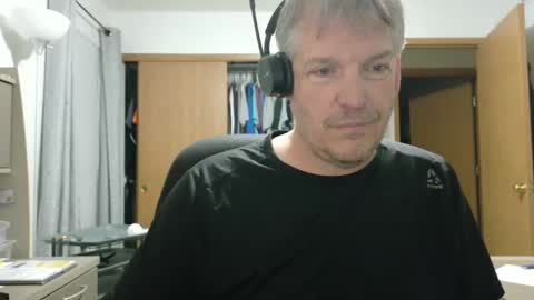 Snapshot of master_thorn chatting on 05/25/26, 02:39 Master Thorn online show from 05/25/26, 02:39