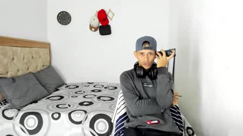 Snapshot of masteralda09 chatting on 10/22/25, 02:17 Alpha junior online show from 10/22/25, 02:17