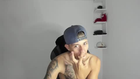 Snapshot of masteralda09 chatting on 11/06/25, 02:18 Alpha junior online show from 11/06/25, 02:18