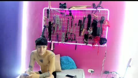 Snapshot of masteraxelandmelany chatting on 04/10/26, 12:21 Axel And Melany online show from 04/10/26, 12:21