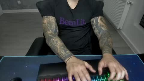 masterkingmuscle online show from 01/03/25, 08:43