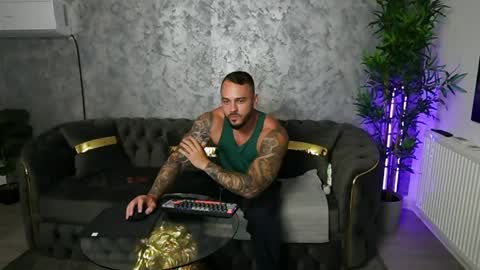 masterkingmuscle online show from 05/18/26, 07:52