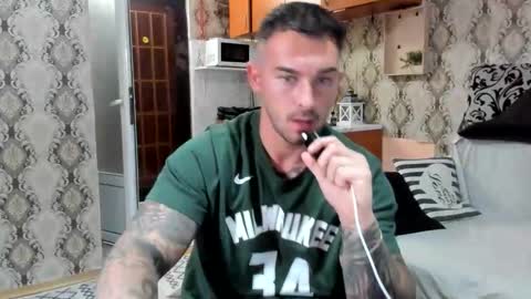 Snapshot of mastermusclejon chatting on 09/22/25, 08:00 Jon online show from 09/22/25, 08:00