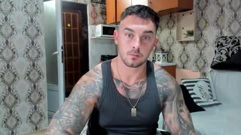 Snapshot of mastermusclejon chatting on 09/23/25, 08:01 Jon online show from 09/23/25, 08:01