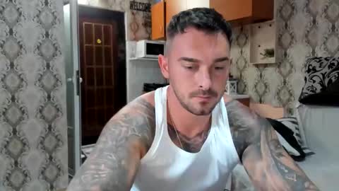 Snapshot of mastermusclejon chatting on 09/24/25, 07:28 Jon online show from 09/24/25, 07:28