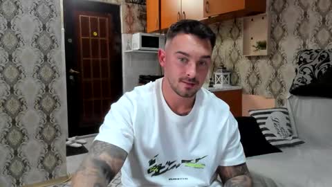 Snapshot of mastermusclejon chatting on 09/26/25, 08:02 Jon online show from 09/26/25, 08:02