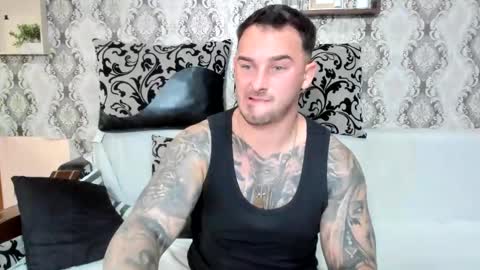 Snapshot of mastermusclejon chatting on 10/26/25, 09:42 Jon online show from 10/26/25, 09:42