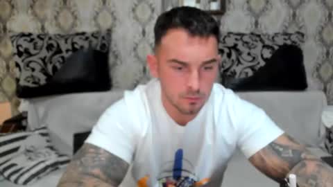 Snapshot of mastermusclejon chatting on 11/14/25, 08:29 Jon online show from 11/14/25, 08:29