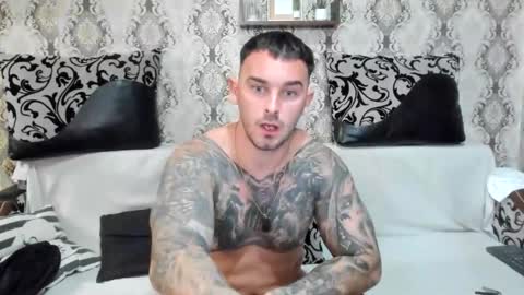 Snapshot of mastermusclejon chatting on 11/15/25, 09:11 Jon online show from 11/15/25, 09:11