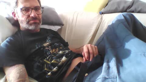 Snapshot of masterp17 chatting on 12/12/24, 02:22 Master P online show from 12/12/24, 02:22