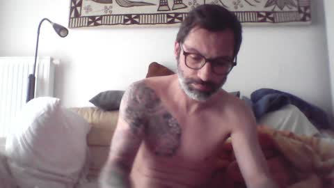 Snapshot of masterp17 chatting on 01/03/25, 02:51 Master P online show from 01/03/25, 02:51