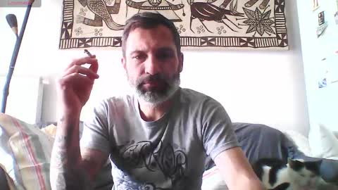 Snapshot of masterp17 chatting on 02/20/25, 01:30 Master P online show from 02/20/25, 01:30