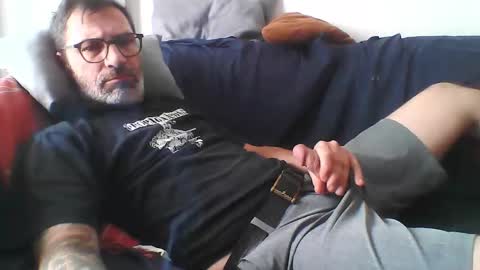 Snapshot of masterp17 chatting on 10/15/25, 03:12 Master P online show from 10/15/25, 03:12