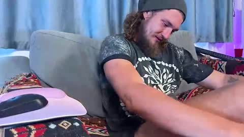   online show from 02/15/25, 08:11