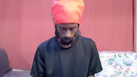 Snapshot of masterr_bate chatting on 09/30/25, 02:49 Marl online show from 09/30/25, 02:49