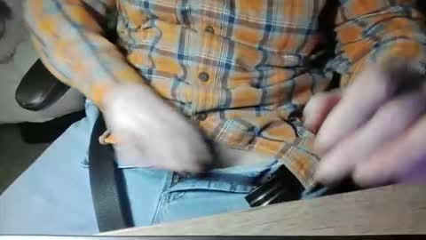 Snapshot of masters_bank chatting on 11/26/25, 01:17 masters_bank online show from 11/26/25, 01:17